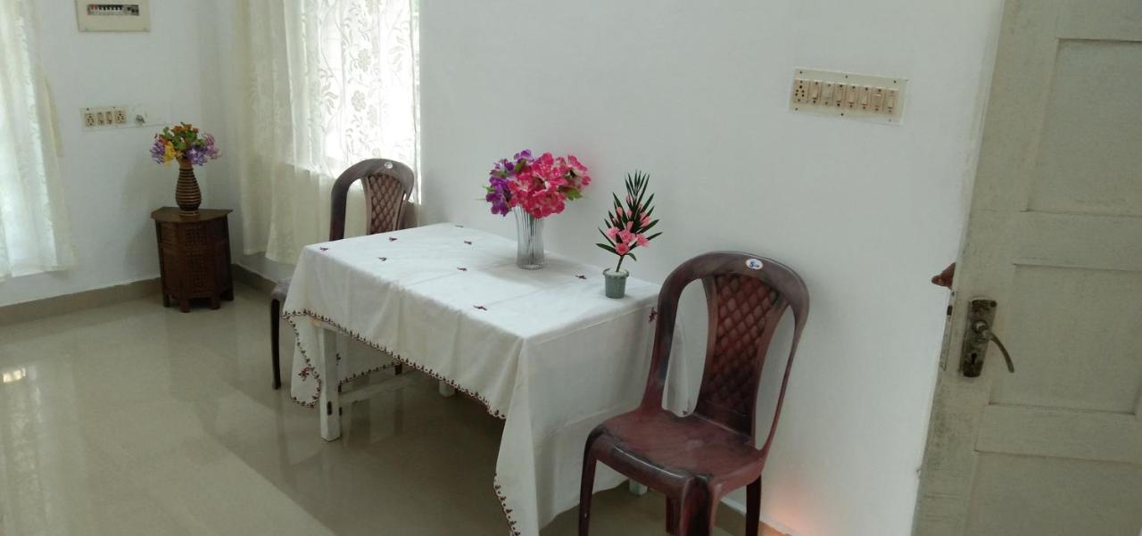 Jestine Homestay Kochi Extérieur photo
